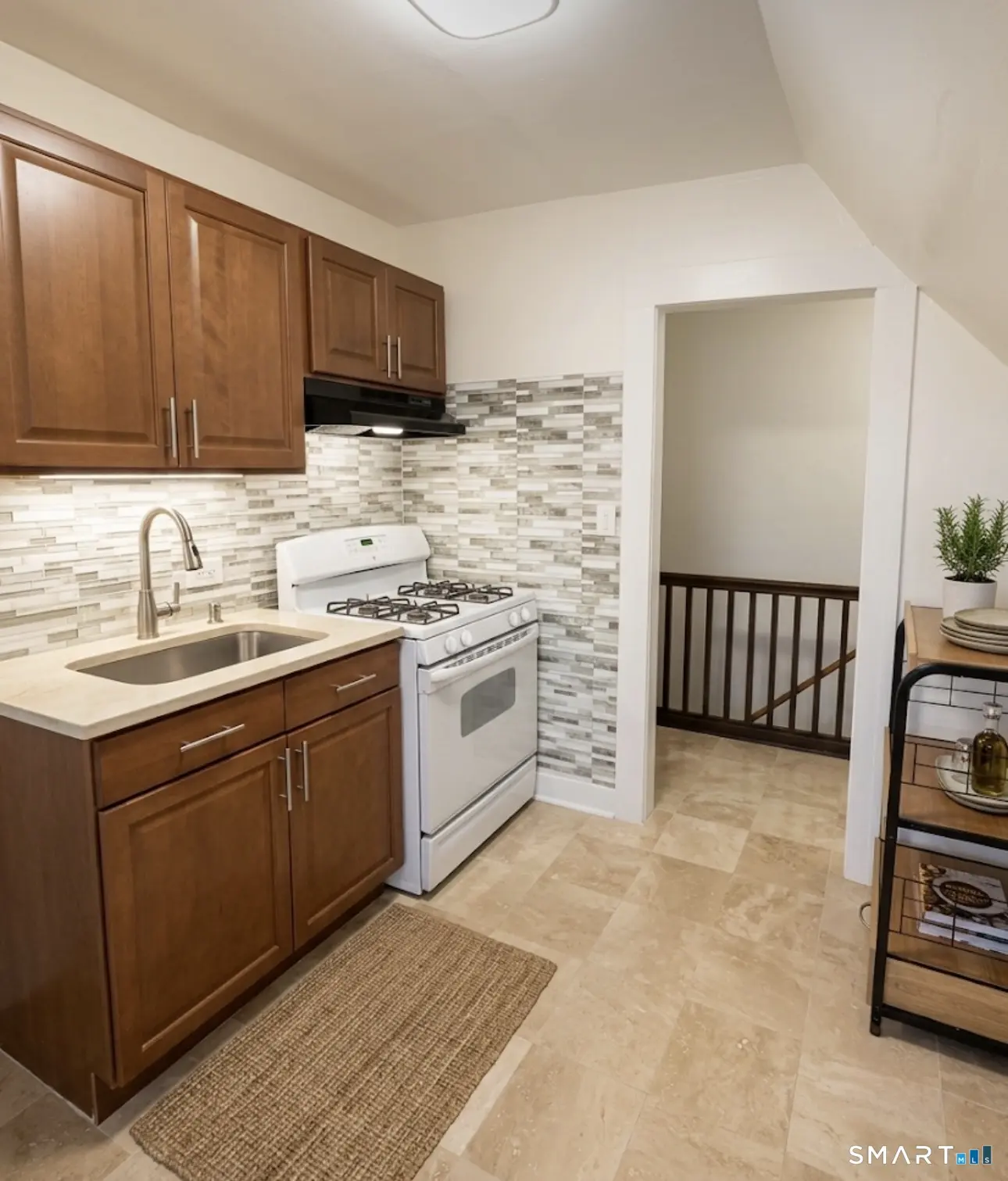 373 Myrtle Avenue 3, Bridgeport