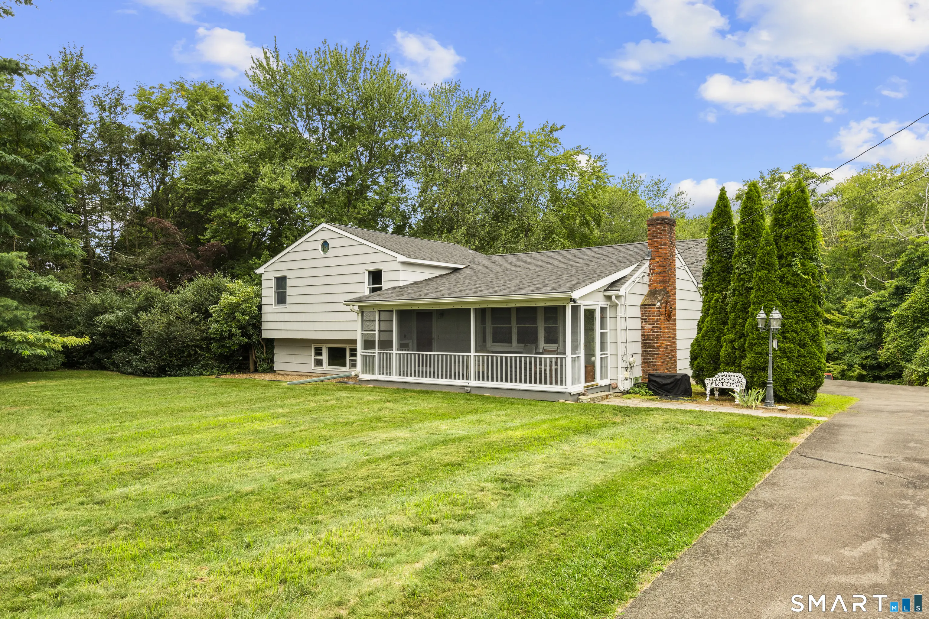 1 Sachem Drive, North Haven