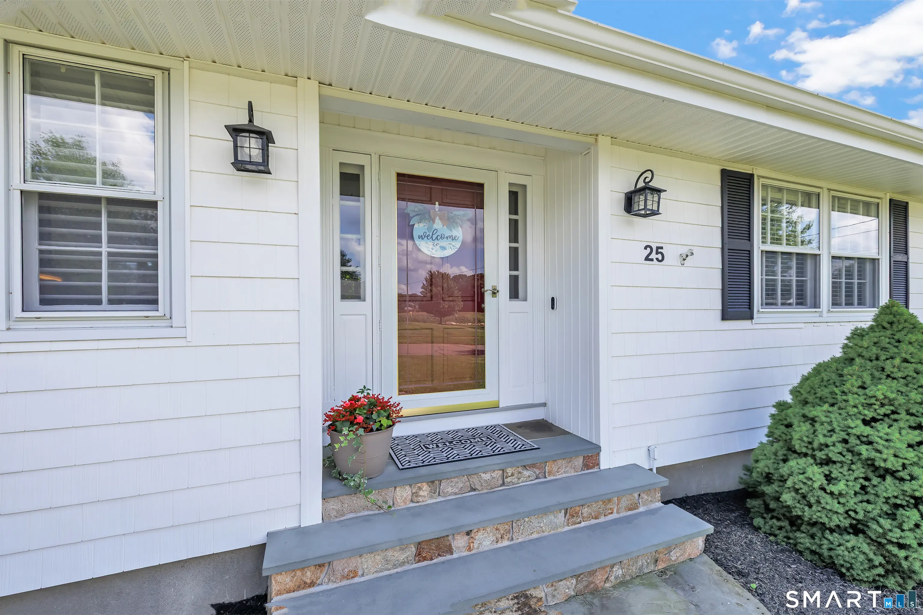 25 Pootatuck Path, Stratford