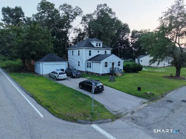 85 Robertson Avenue, Killingly