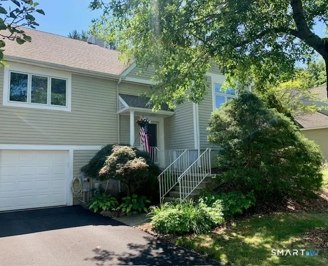 20 Madison Lane 20, Avon