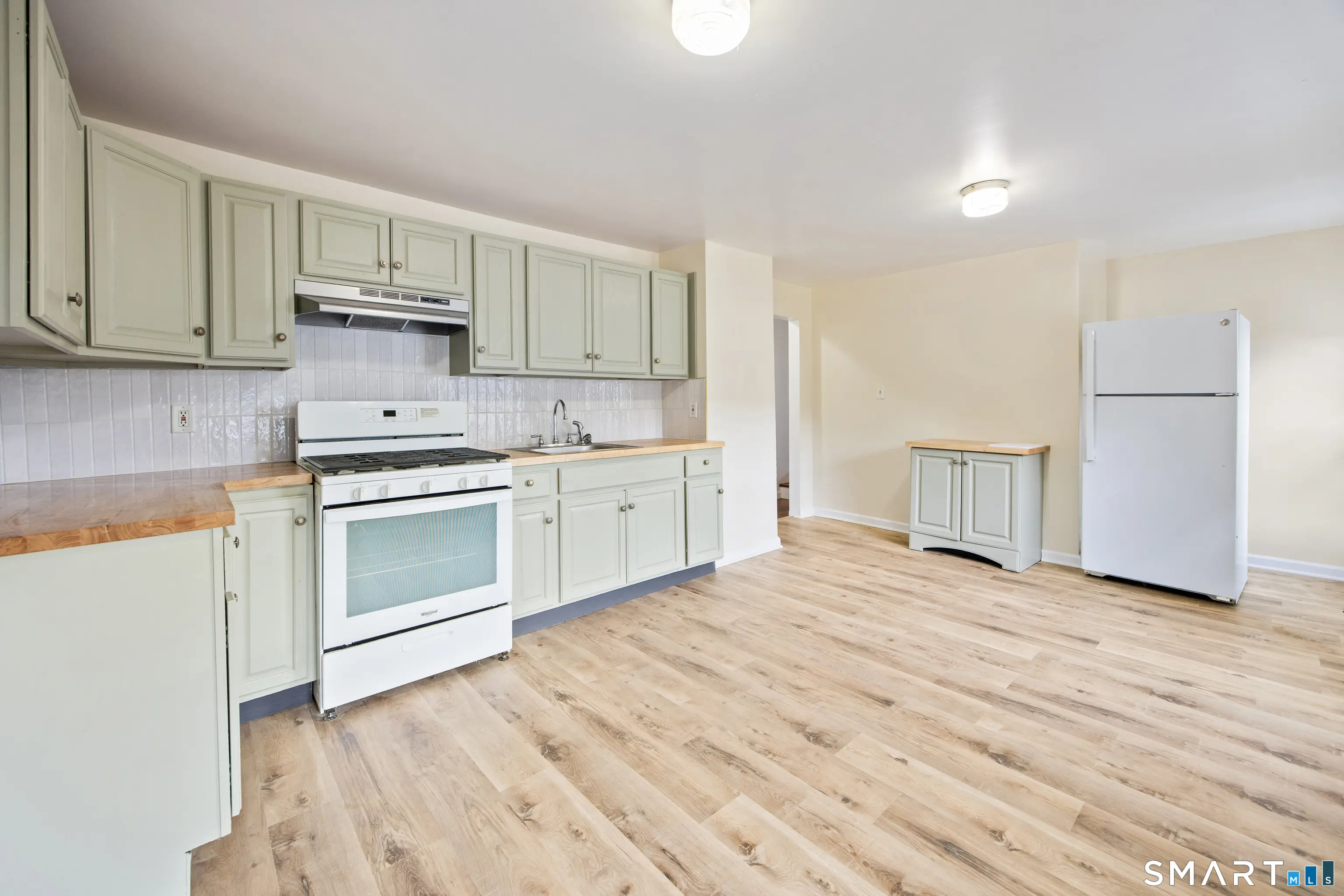 226 Meadow Street 2nd Floor, Naugatuck