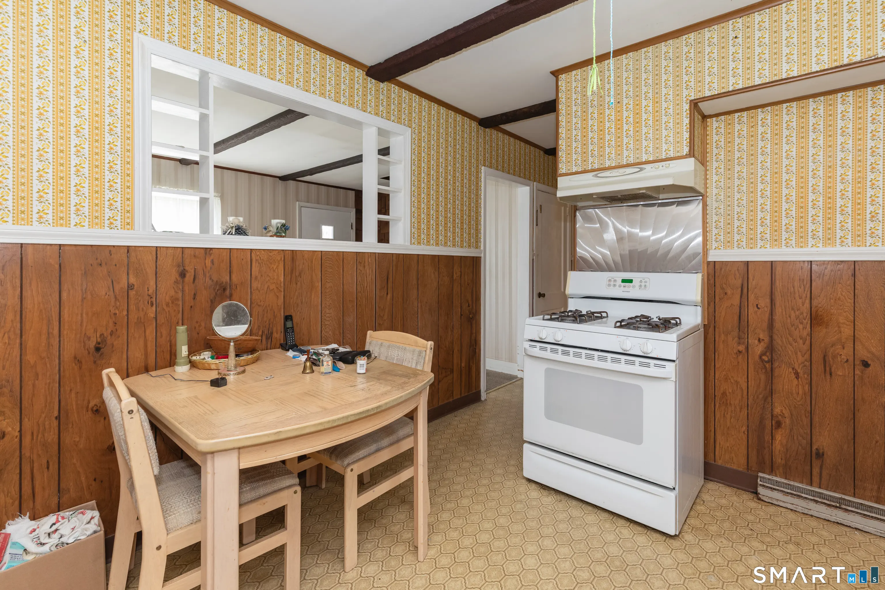 327 Anna Avenue, Waterbury