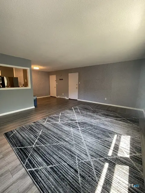 113 Niles Hill Road E, New London