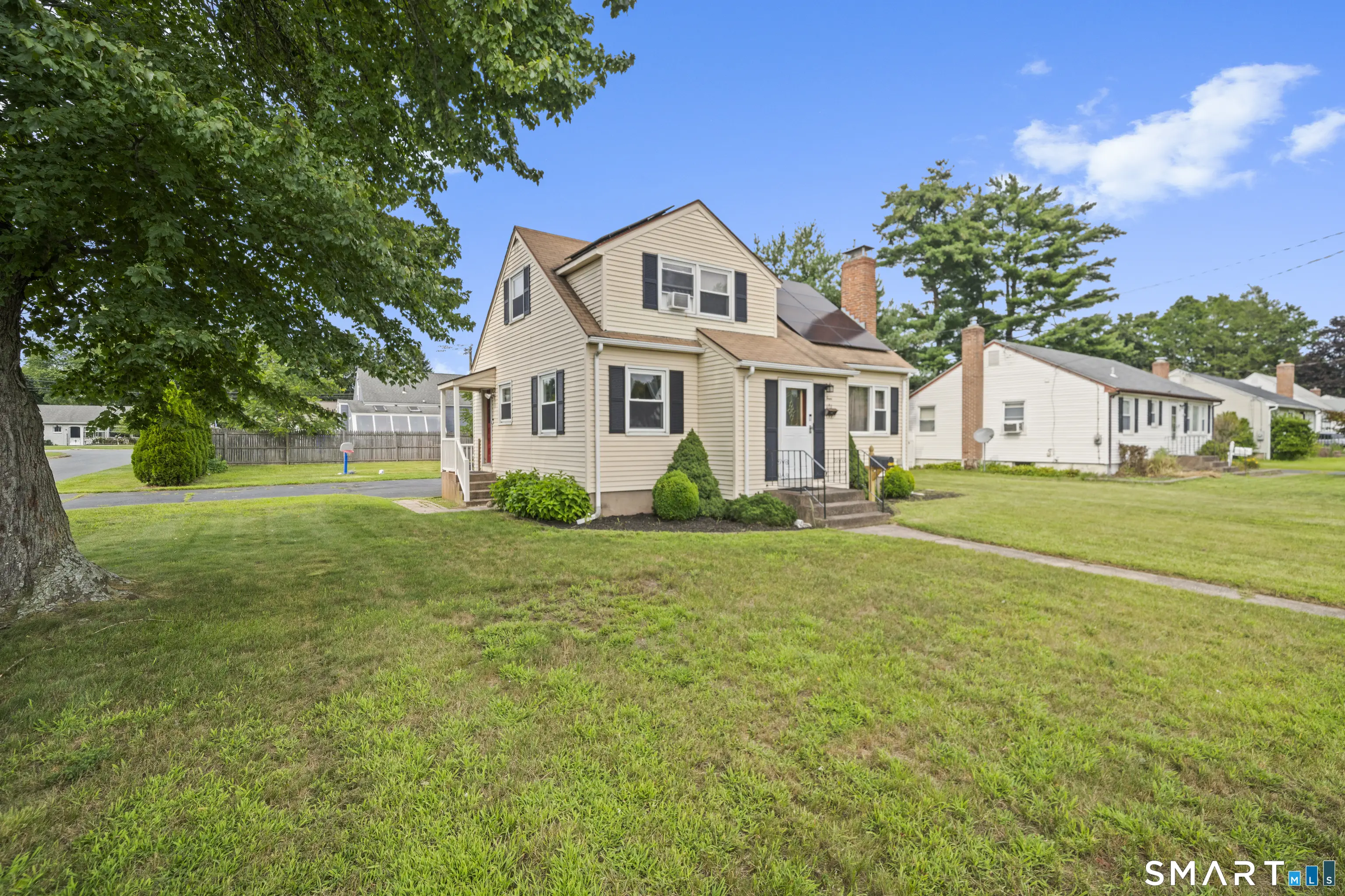 4 Eleanor Road, East Hartford