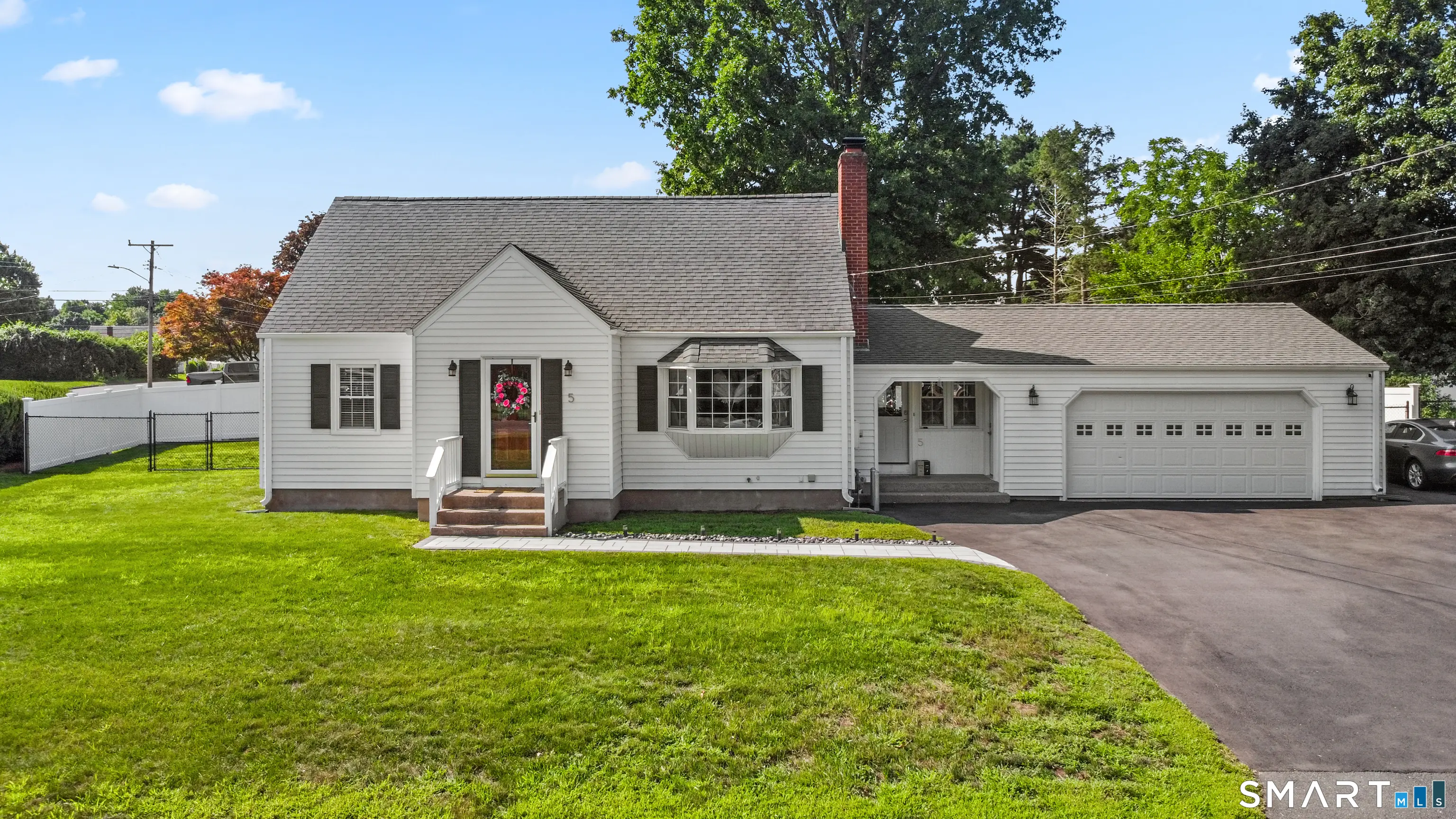 5 Depietro Drive, East Hartford