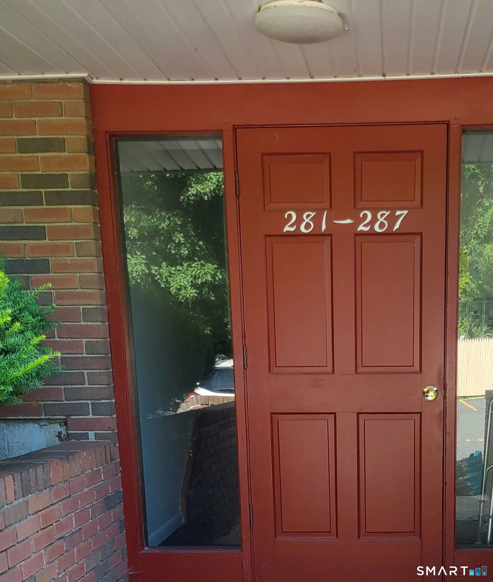 285 High Path Road 285, Windsor