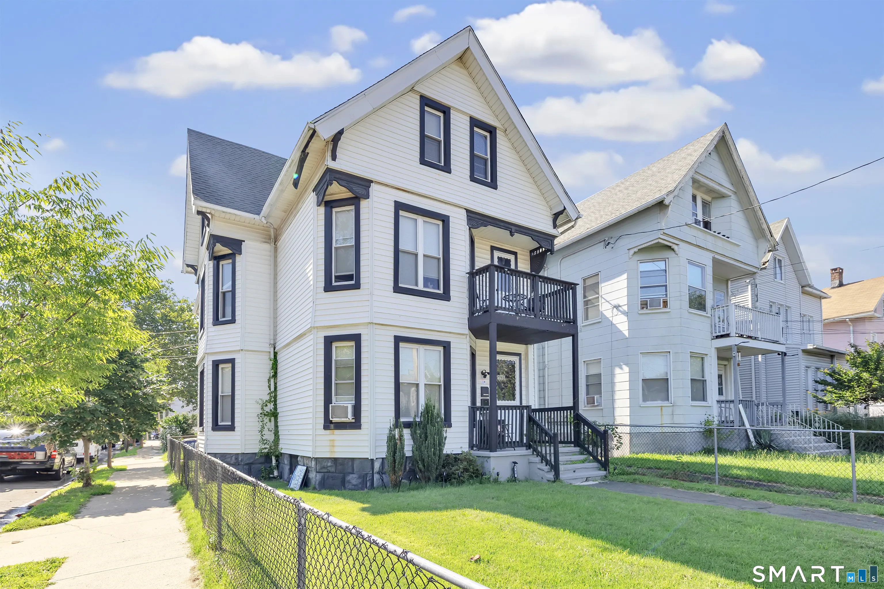 196 Blatchley Avenue, New Haven