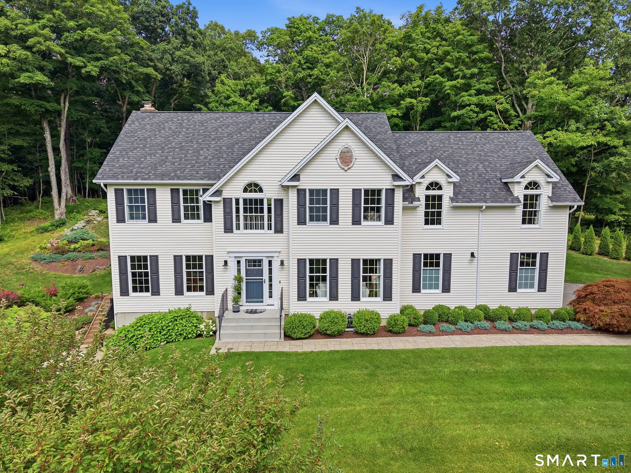 10 Sundance Road, New Milford