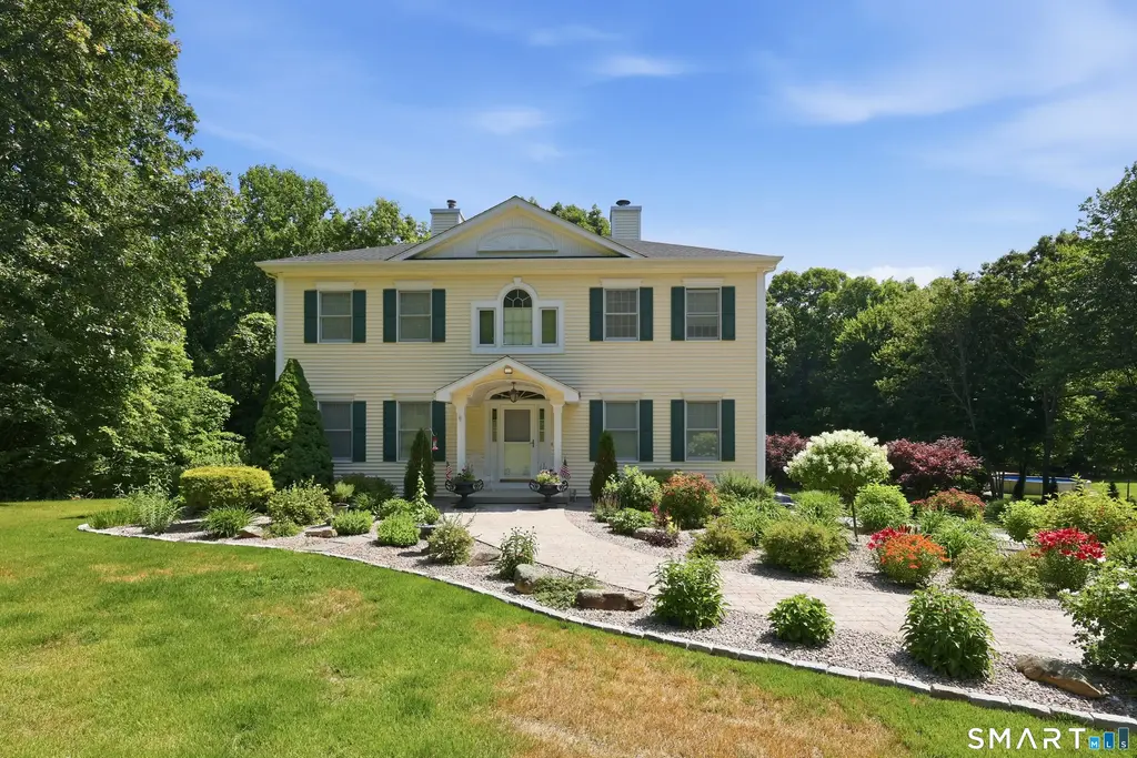 600 Foot Hills Road, Haddam