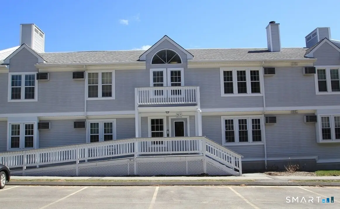 82 Longview Street 44, Waterford
