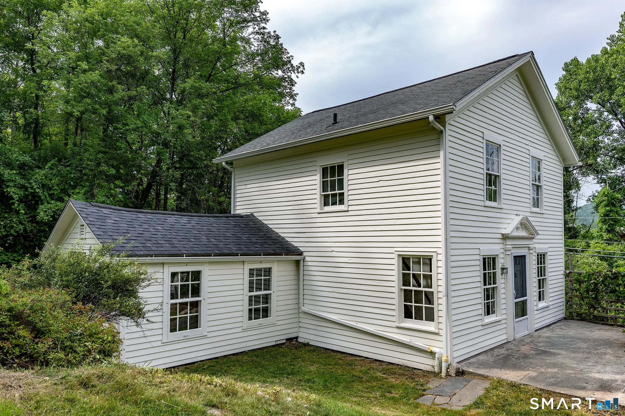 99 King Hill Road, Sharon