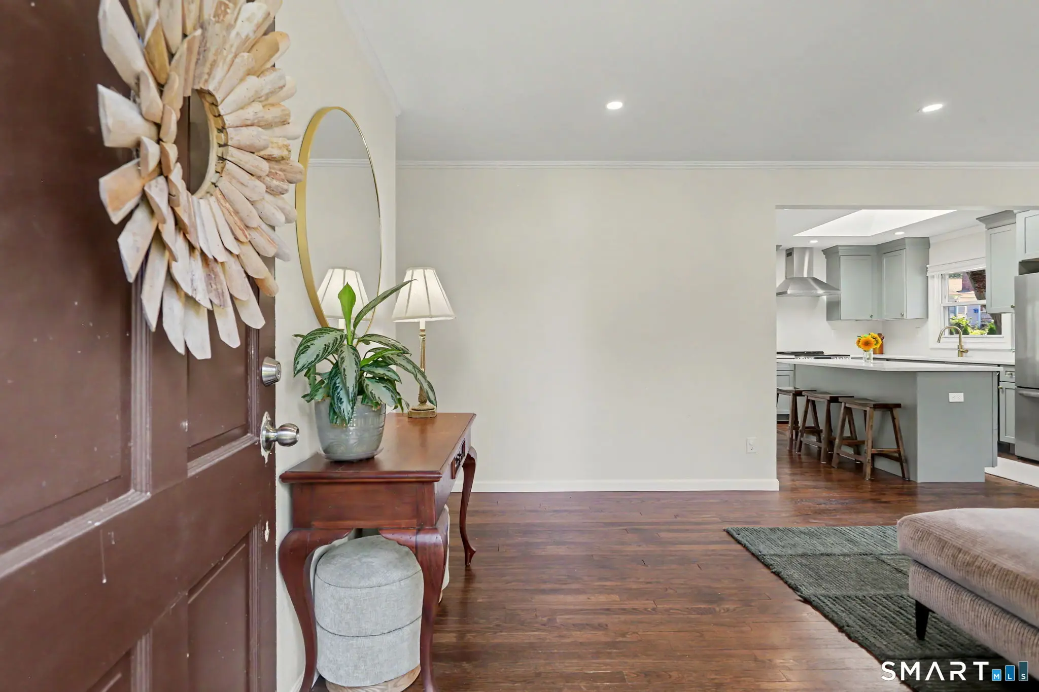 93 Easy Street, Milford