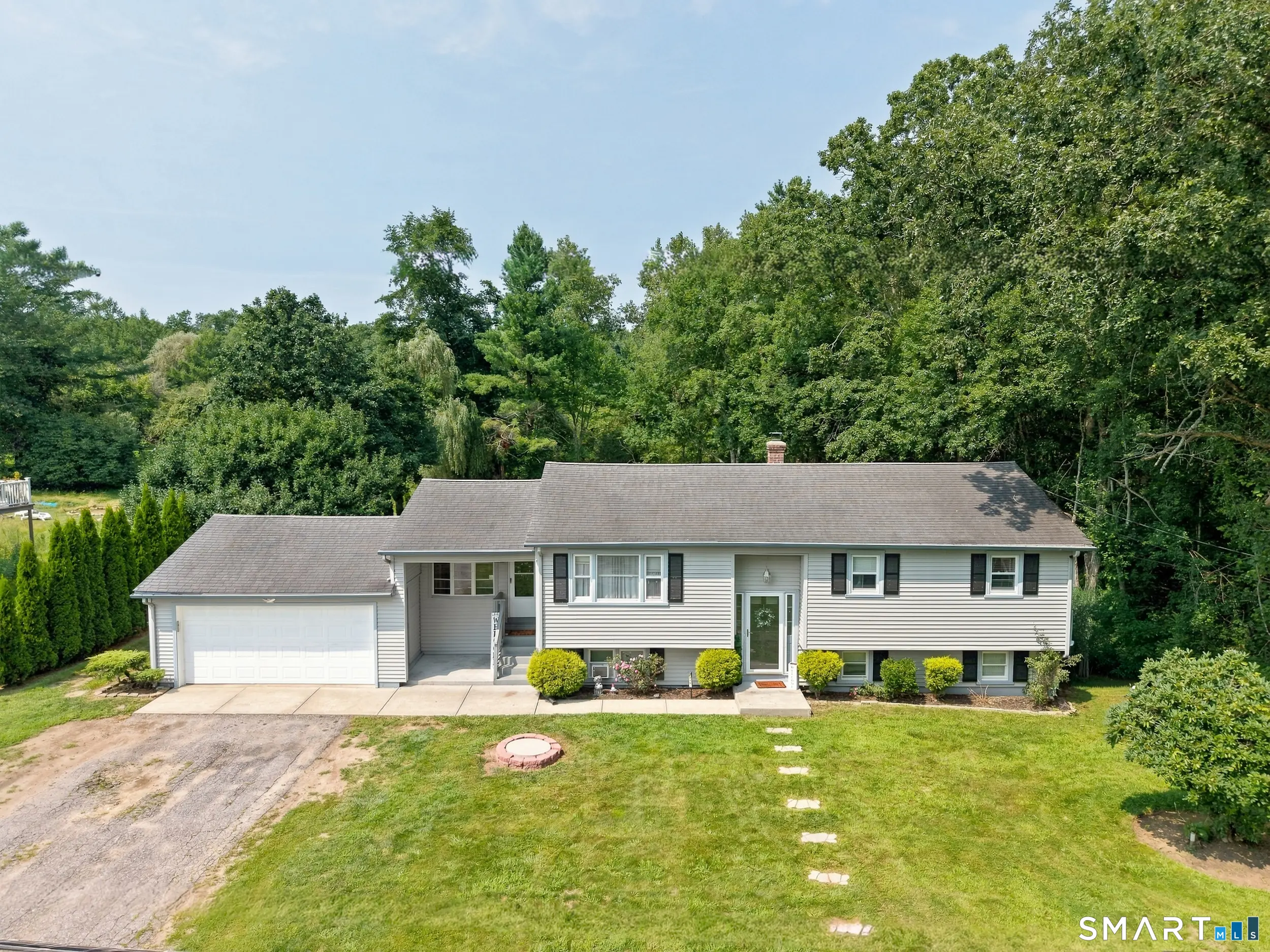398 Moosup Pond Road, Plainfield