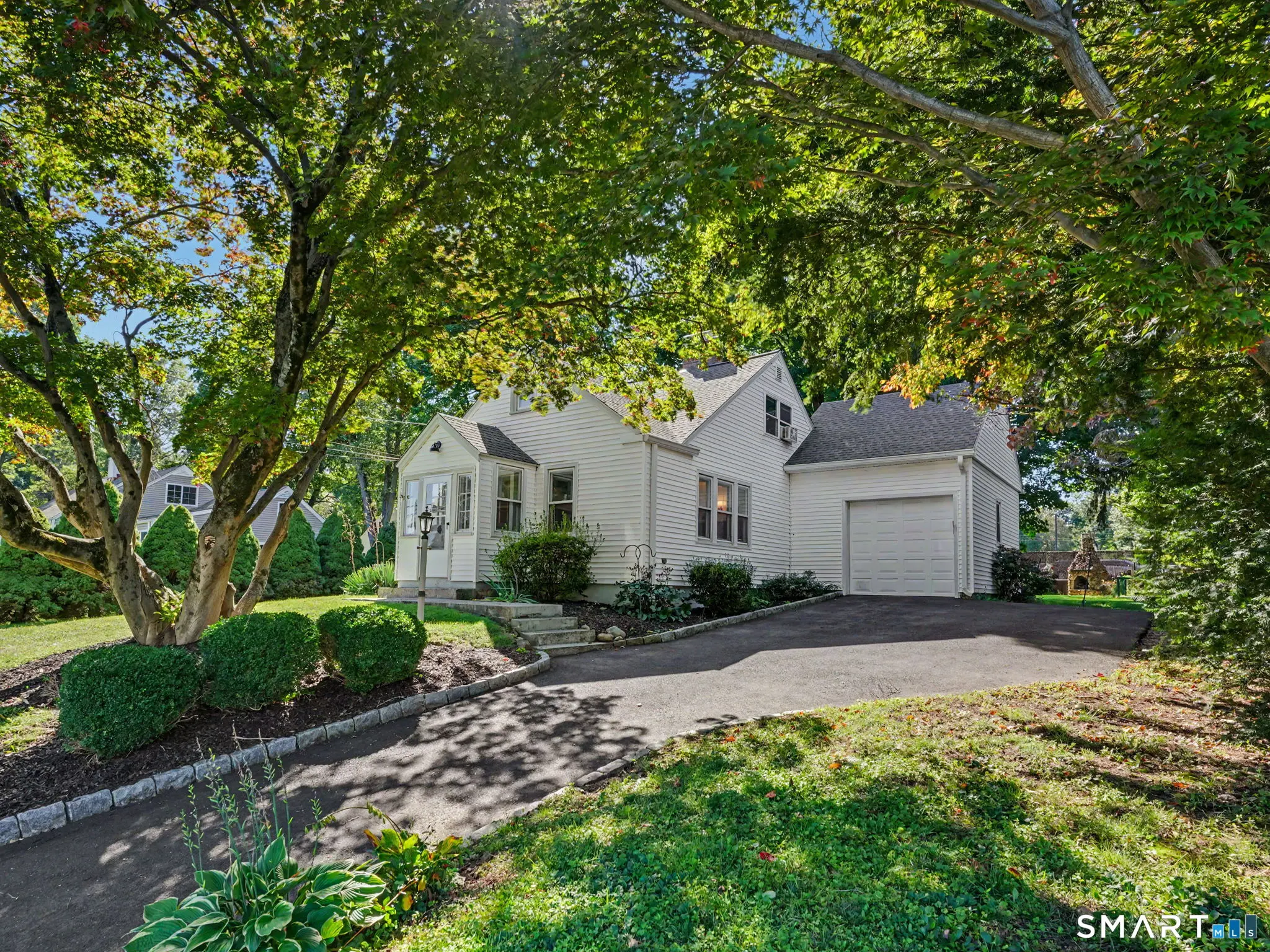 14 Koger Road, Trumbull