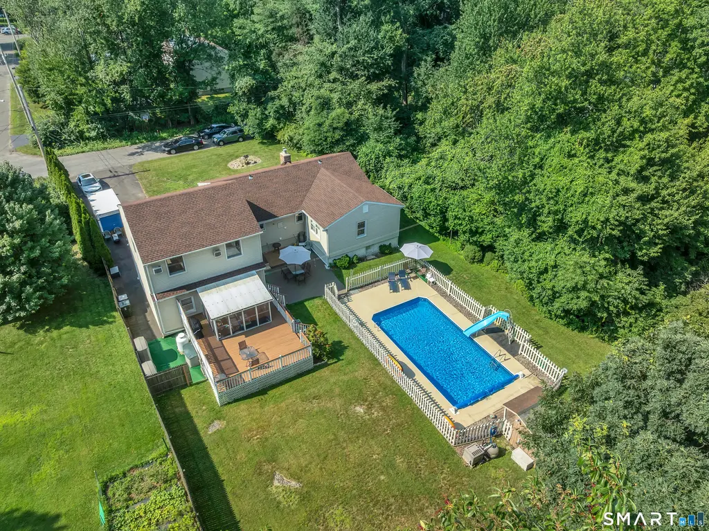 36 Clinton Street, Trumbull