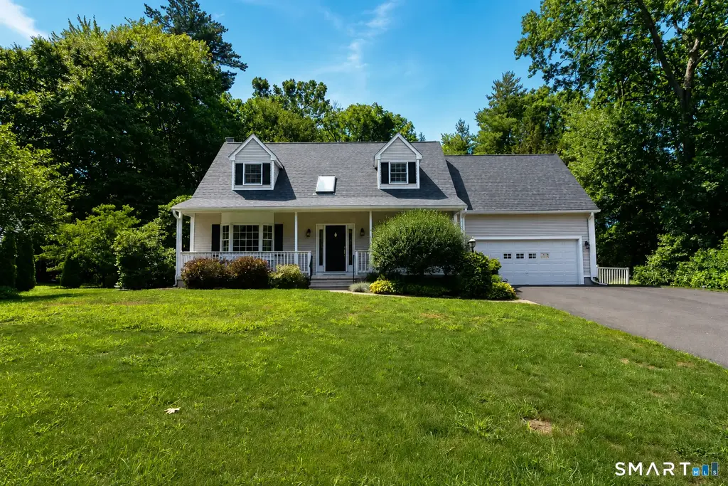 11 Ice Pond Road, Granby