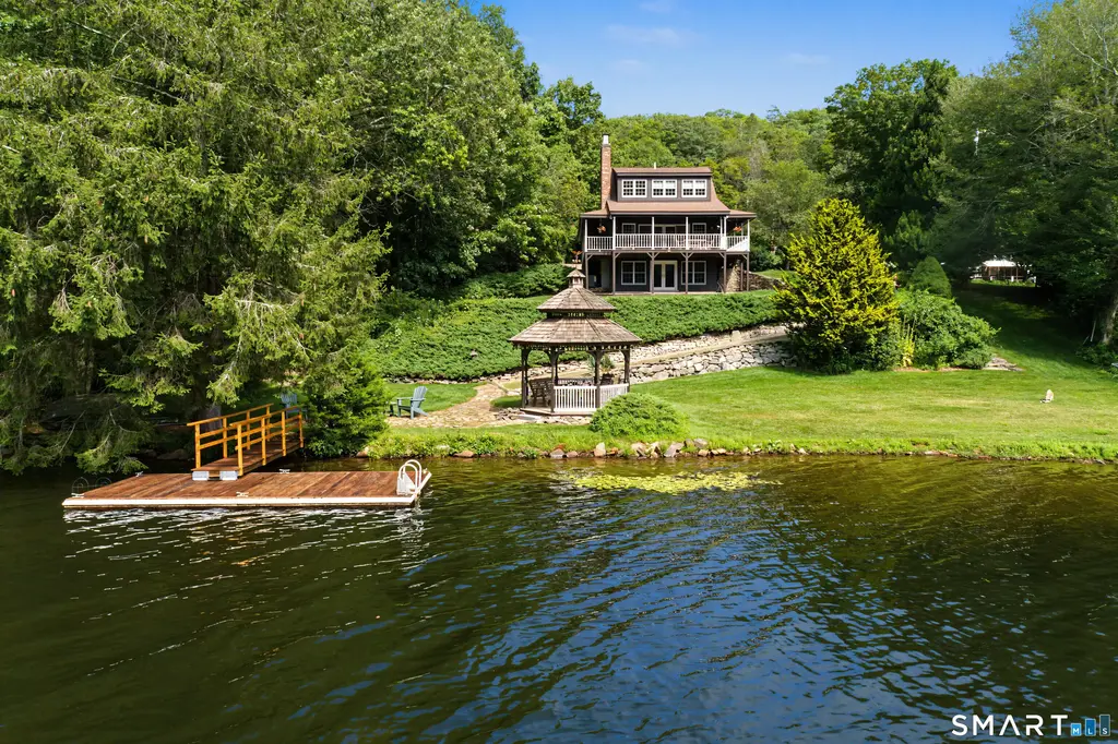 136 Quonnipaug Lane, Guilford