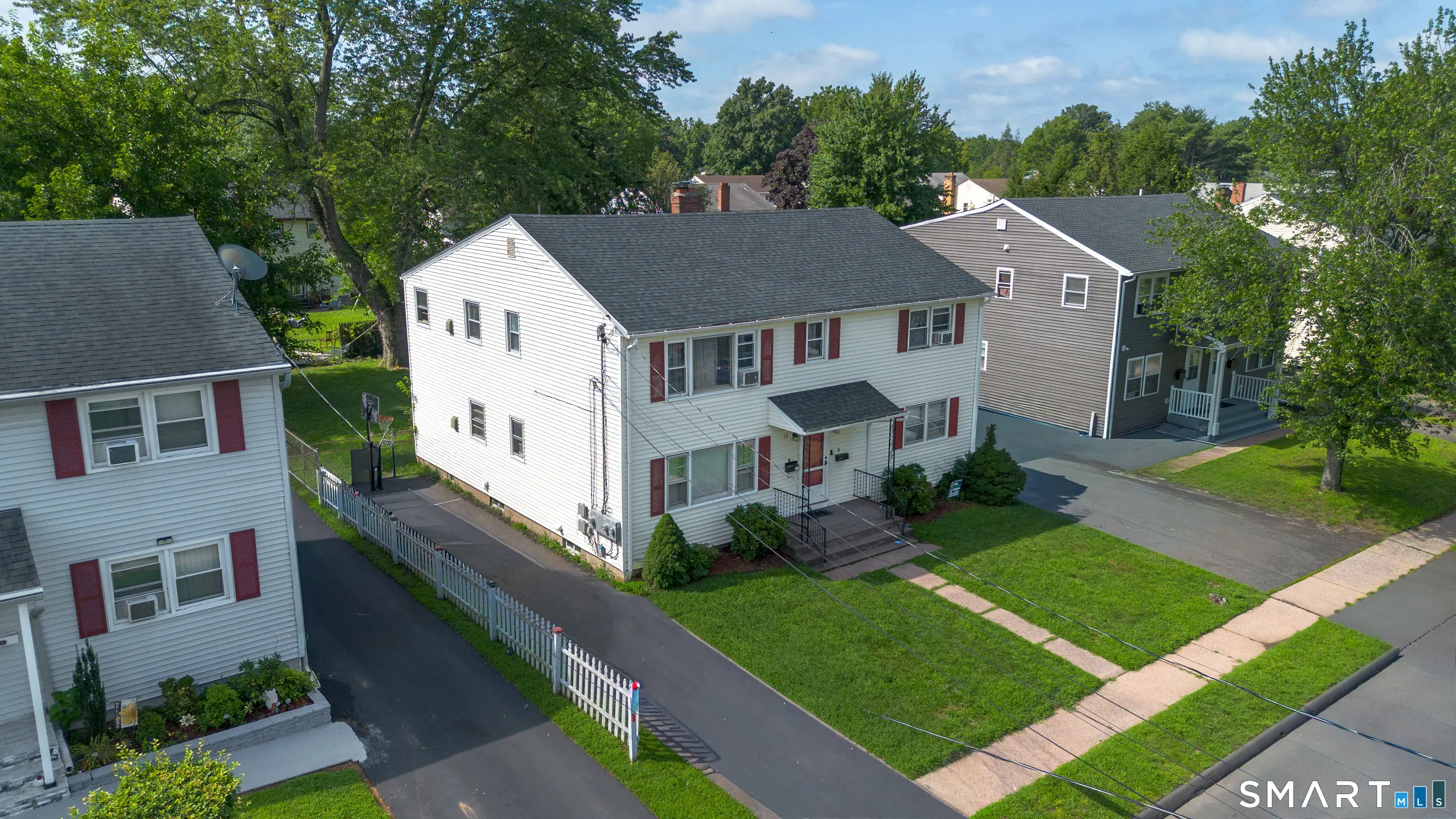 15-17 Leichtner Drive, East Hartford