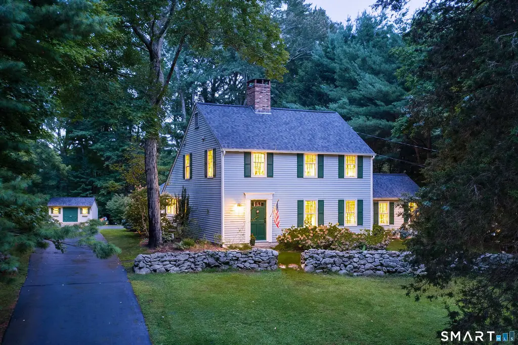 11 Cove Hill Road, Essex