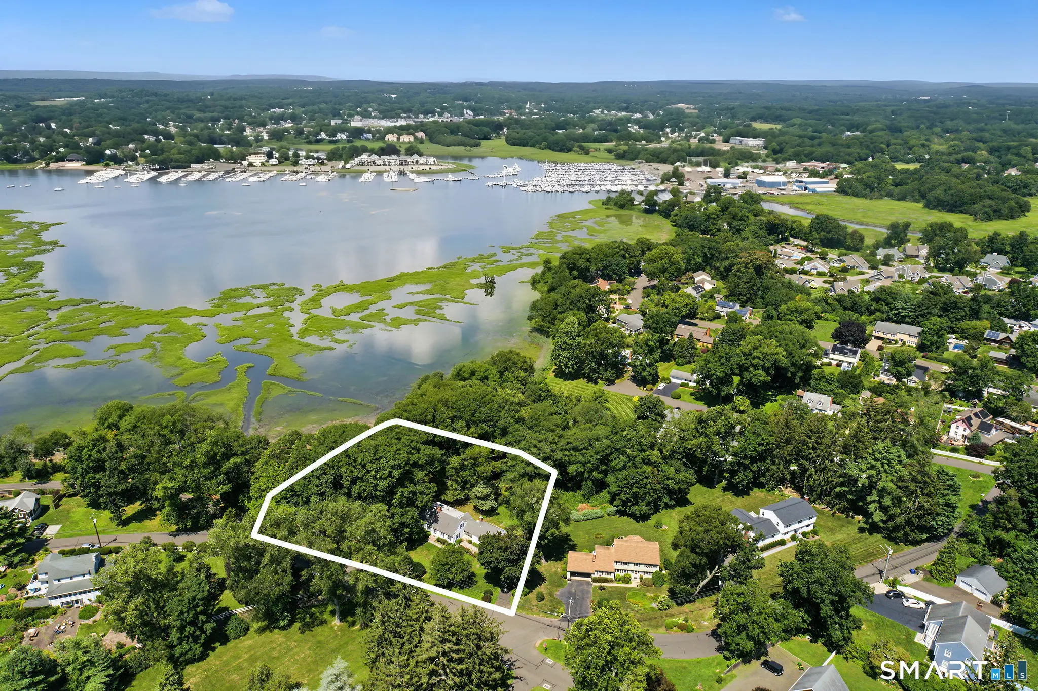 31 Pawson Road, Branford