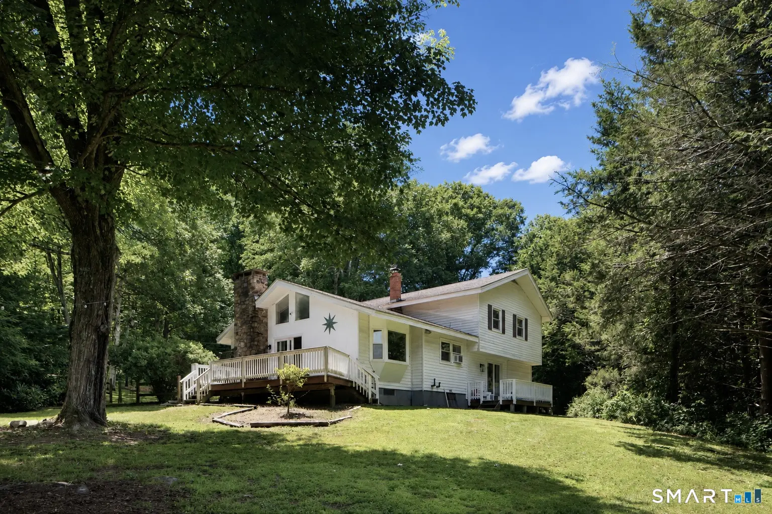 120 Moore Avenue, Winchester