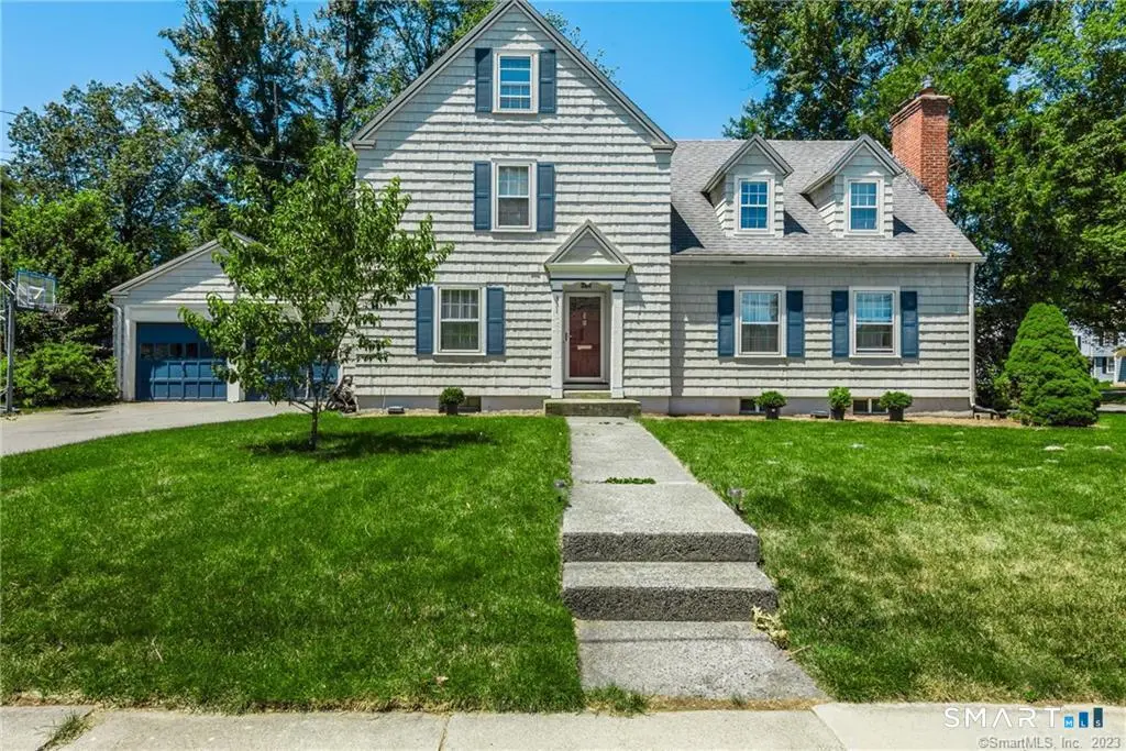 331 Auburn Road, West Hartford