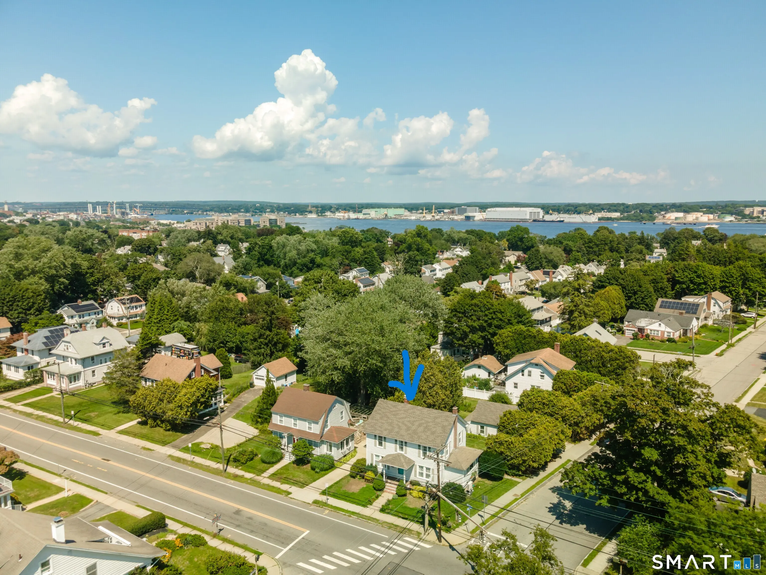 558 Ocean Avenue, New London