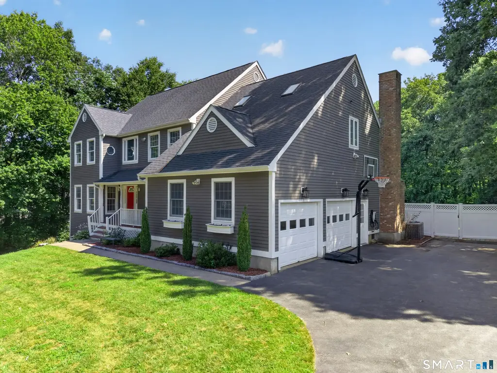 39 Cardinal Road, East Lyme