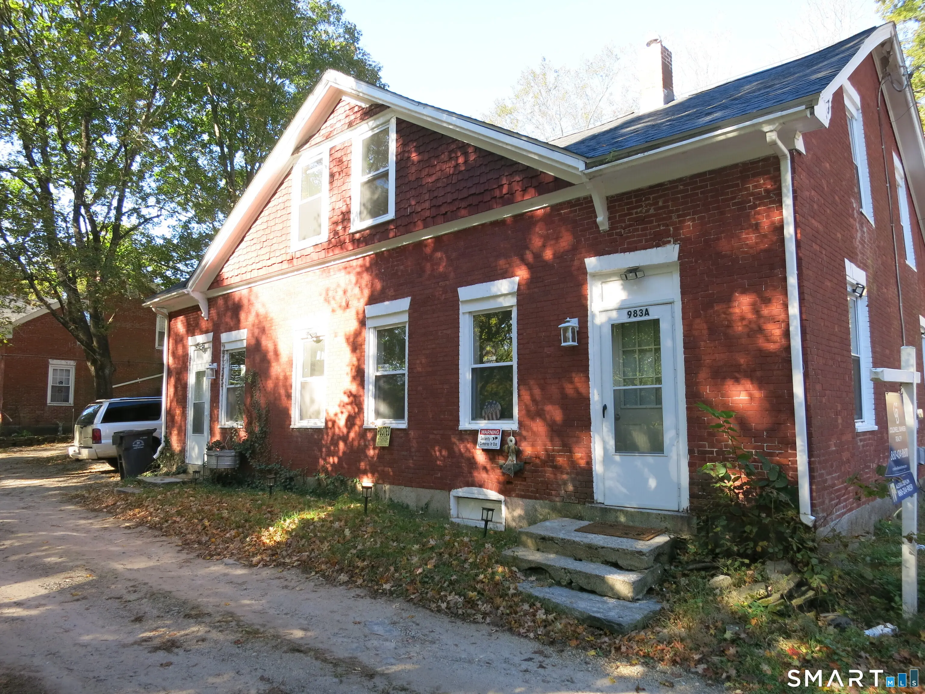 983 Riverside Drive, Thompson