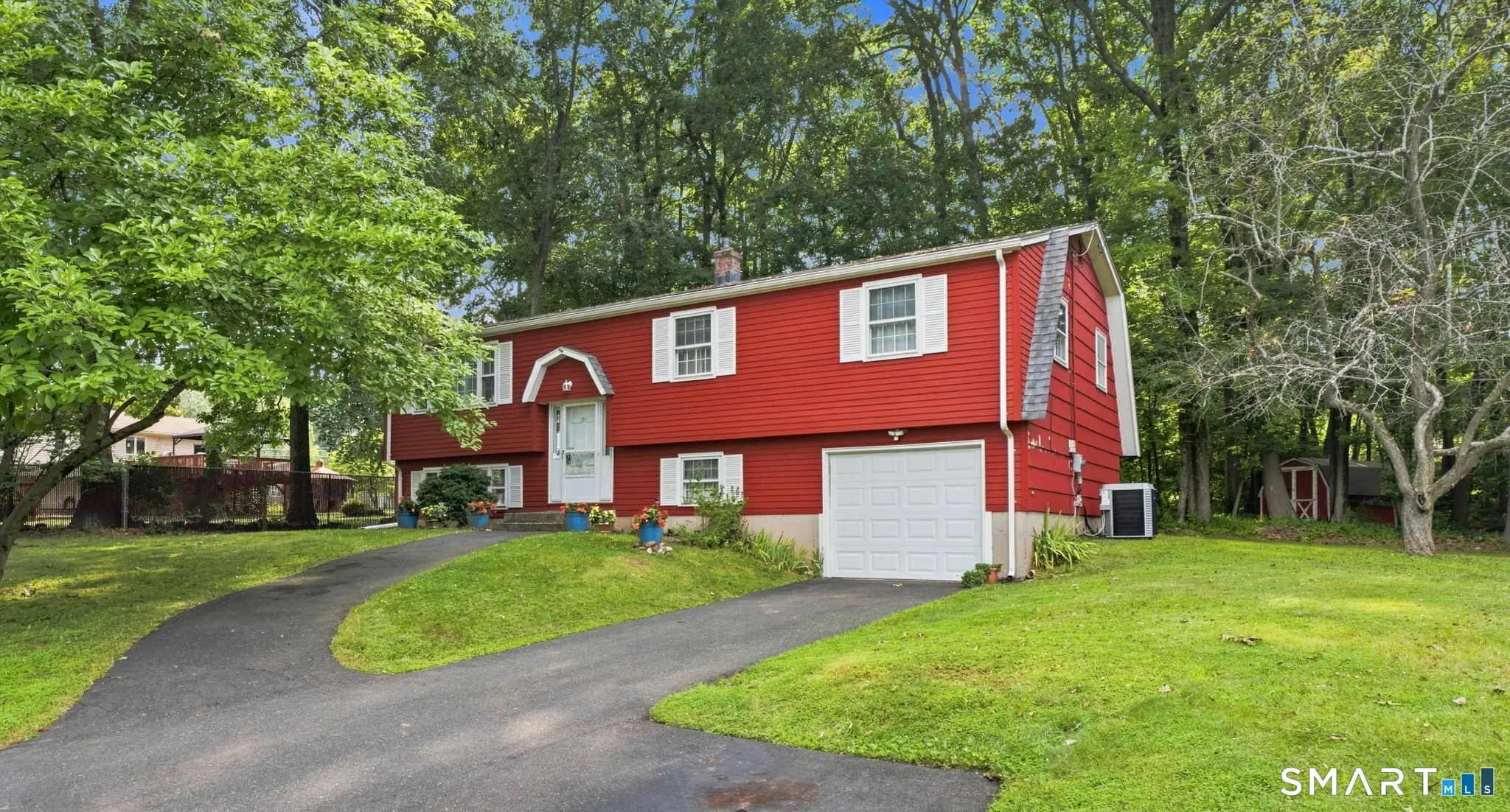 21 Knollwood Road, Southington