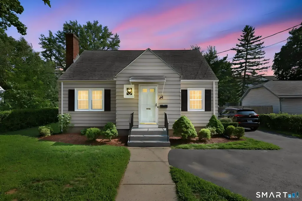 88 Delmont Street, Manchester