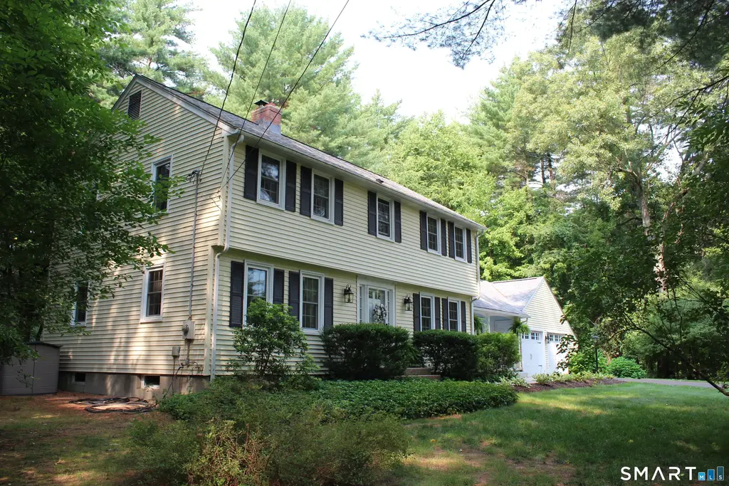 47 Farmstead Lane, Simsbury