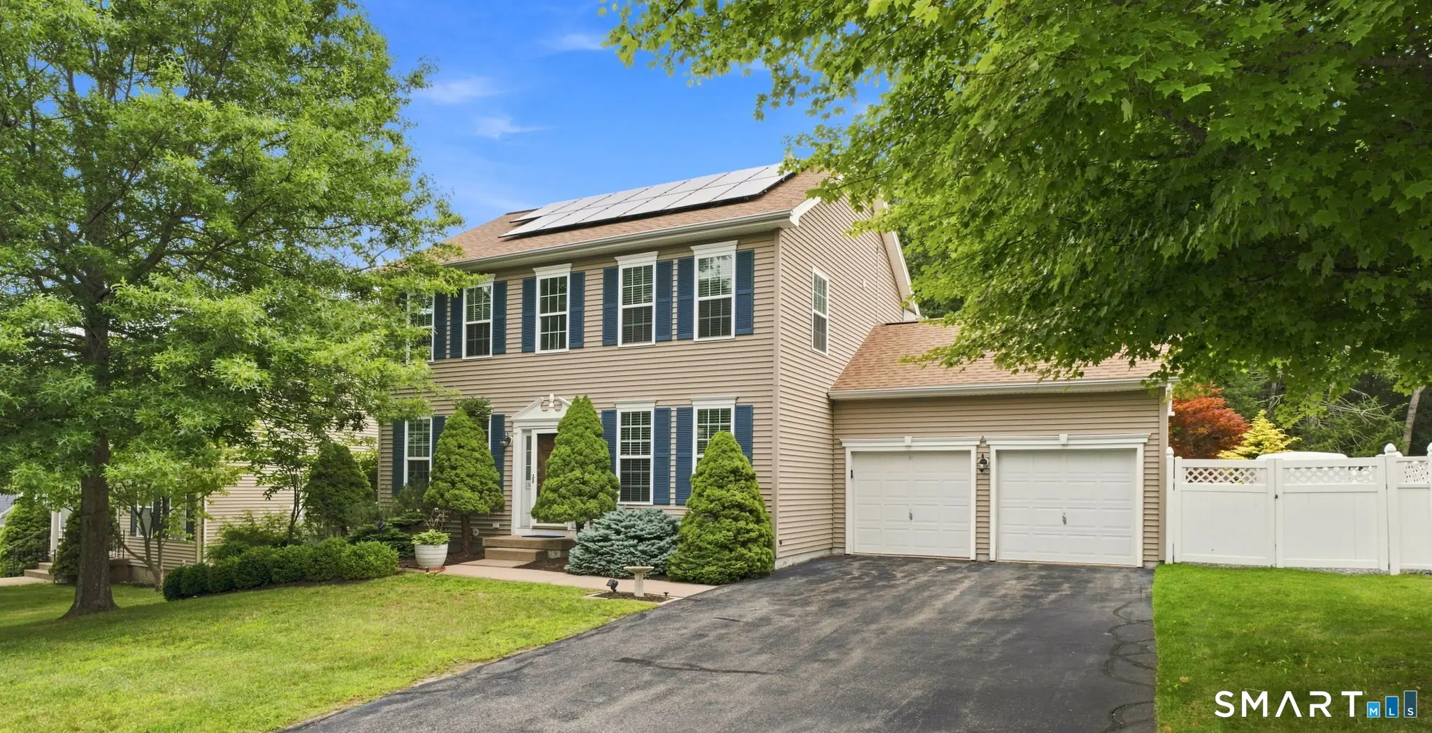 336 Hillandale Boulevard, Torrington