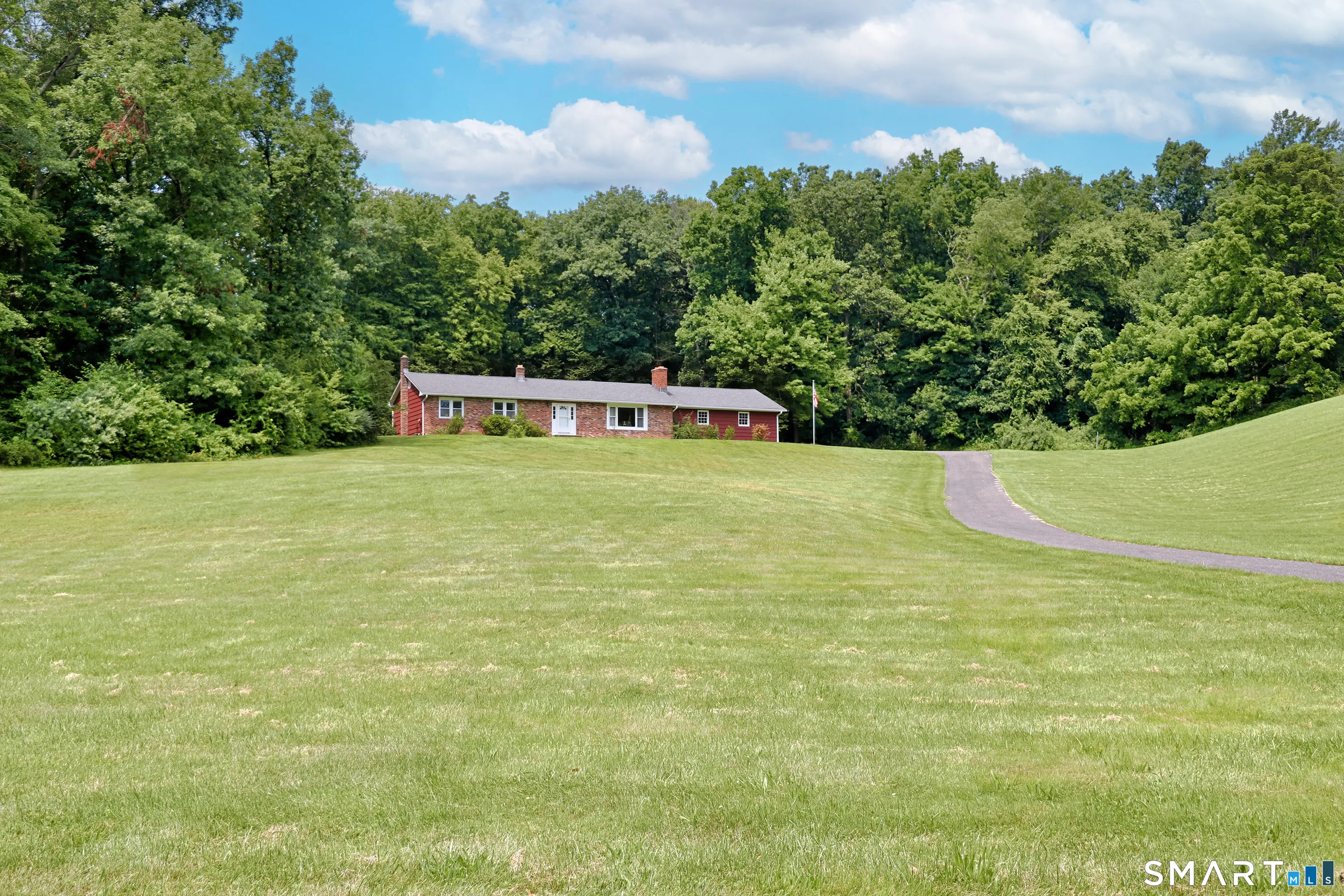 155 Deer Hill Road, Southbury