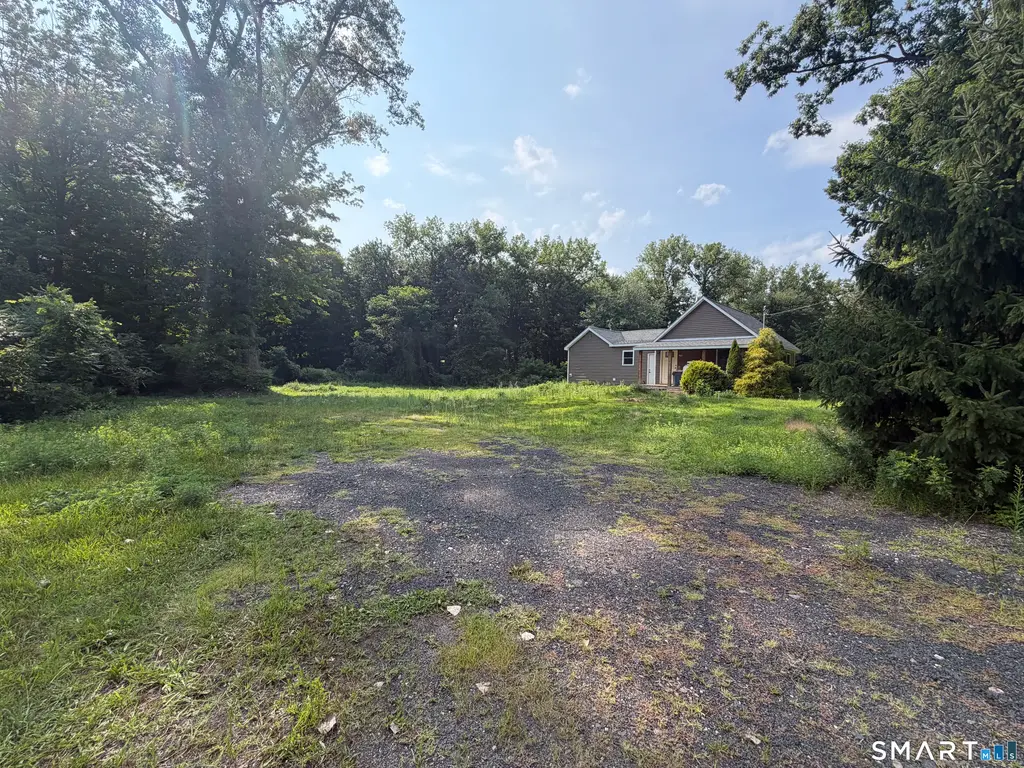 196 Brickyard Road, Farmington