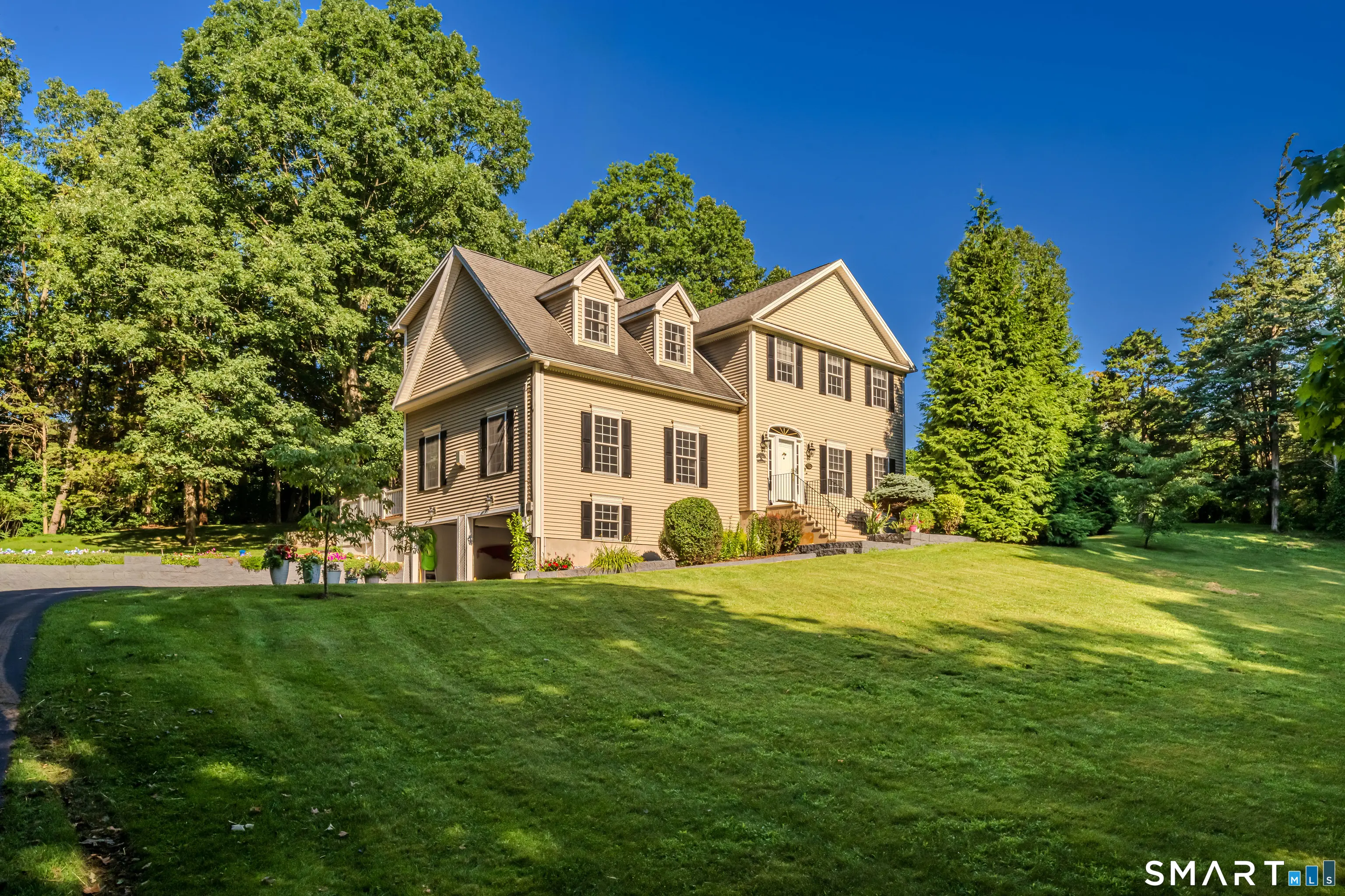 65 West Dayton Hill Road, Wallingford