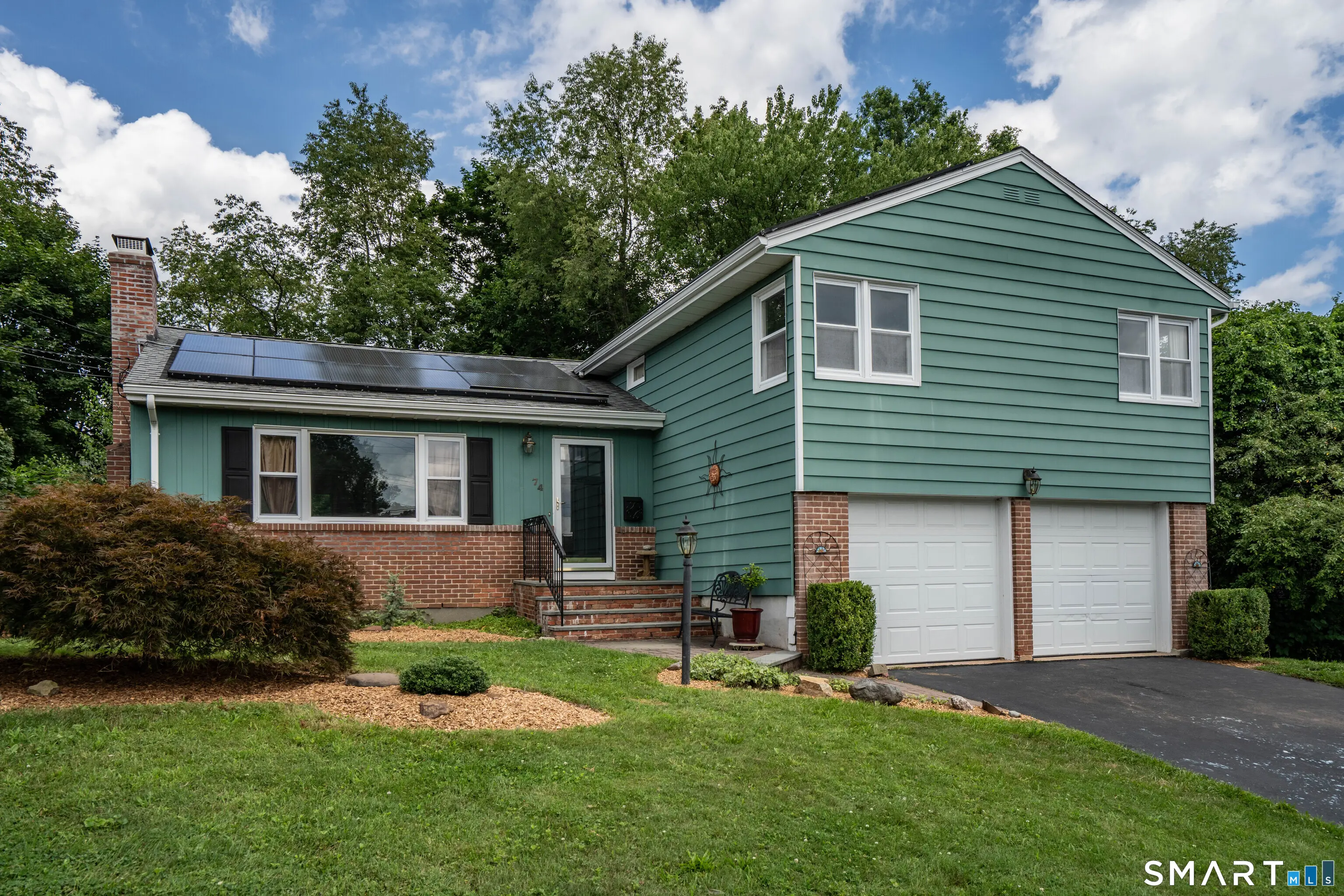 74 Lyman Road, West Hartford