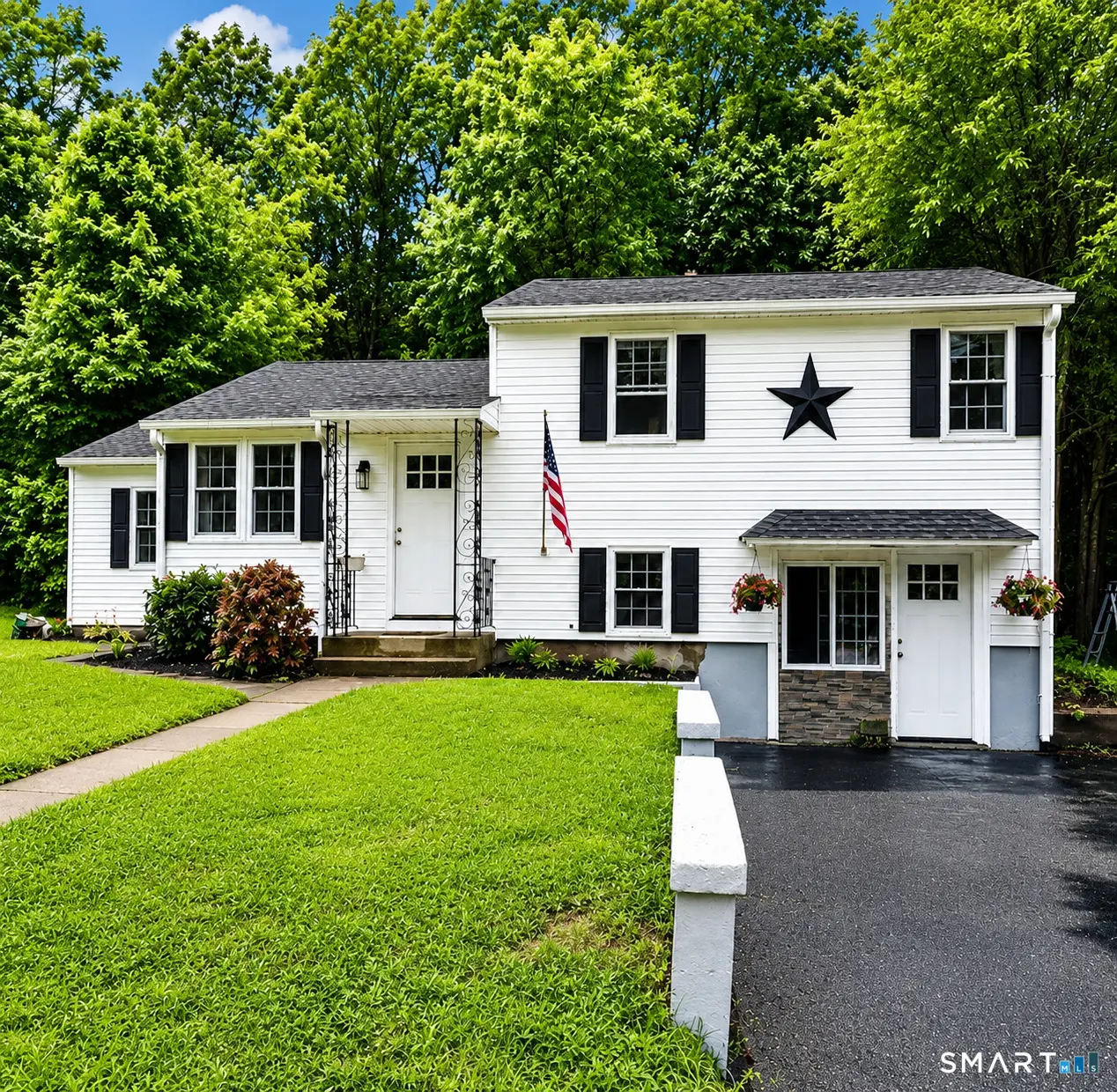 76 Jersey Street, Waterbury
