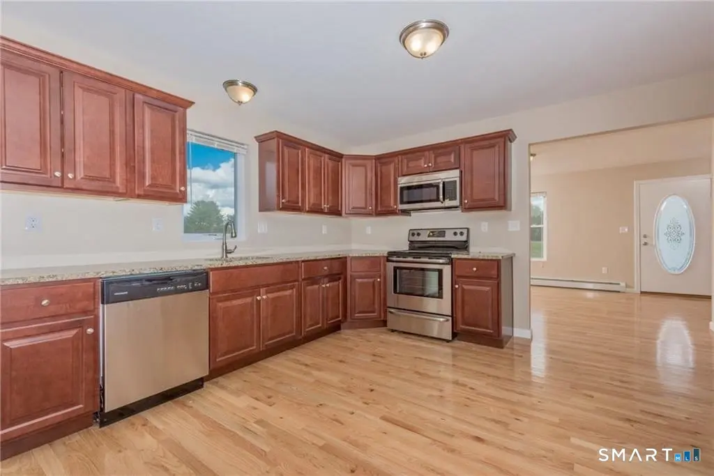 163 Leesville Road, East Haddam