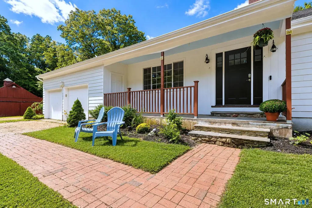 86 Spencer Hill, Clinton