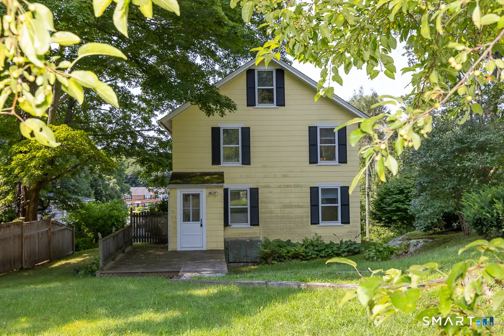 49 Essex Street, Deep River