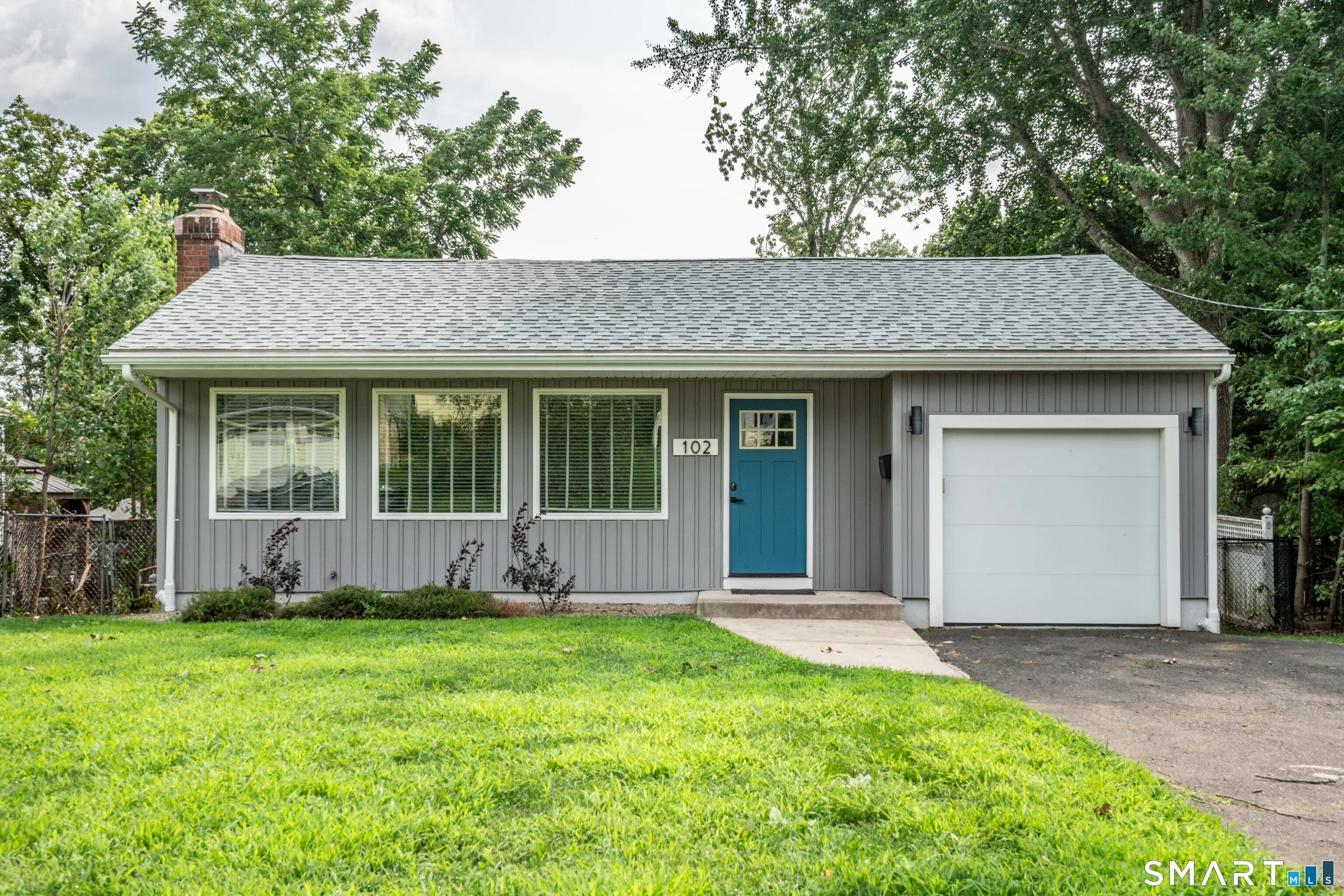 102 Knollwood Road, West Hartford