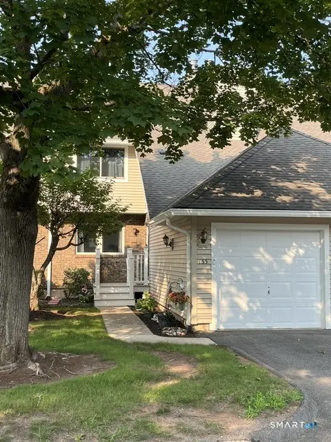 165 Foxboro Drive 165, Newington