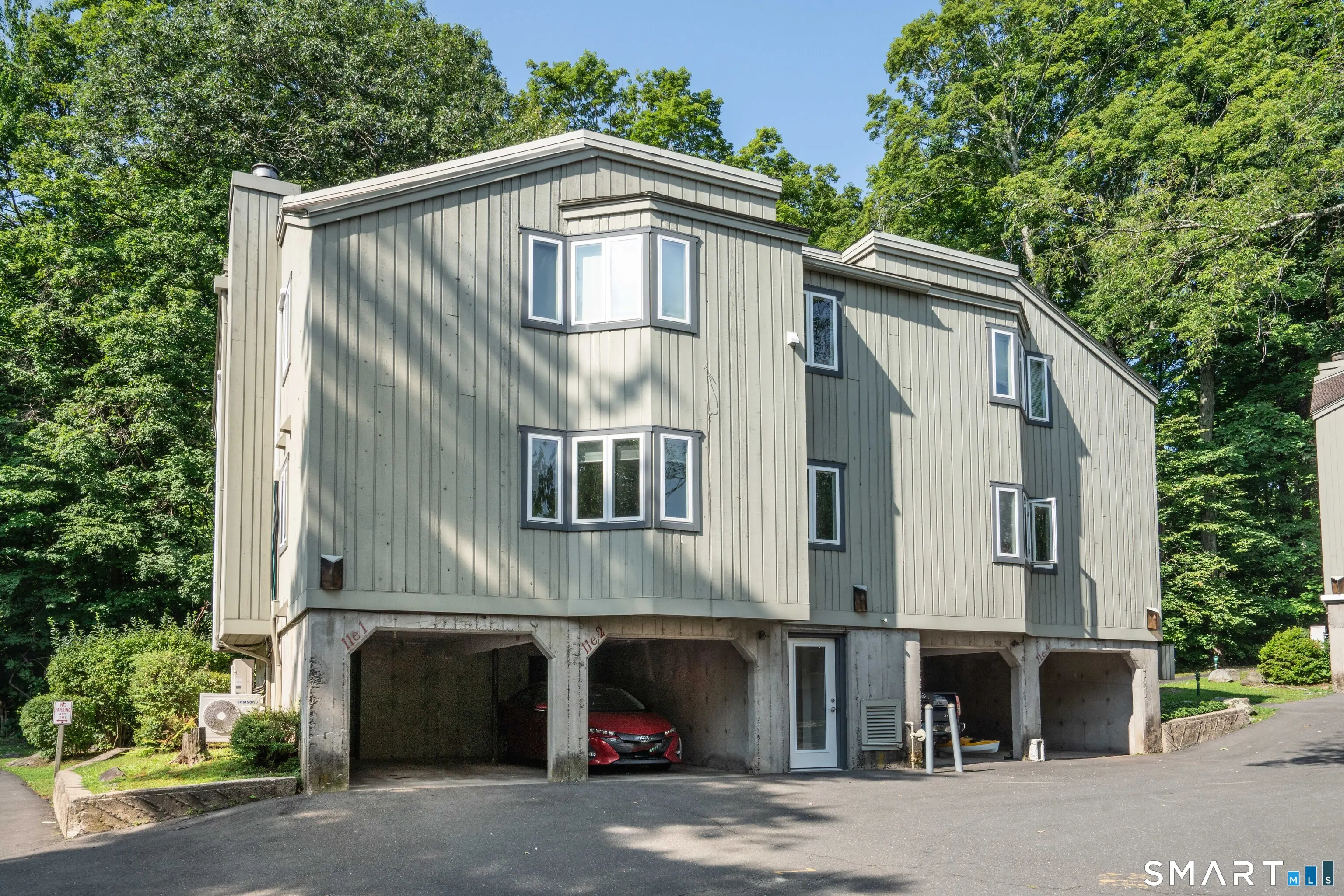 11 Byrne Court E1, Farmington