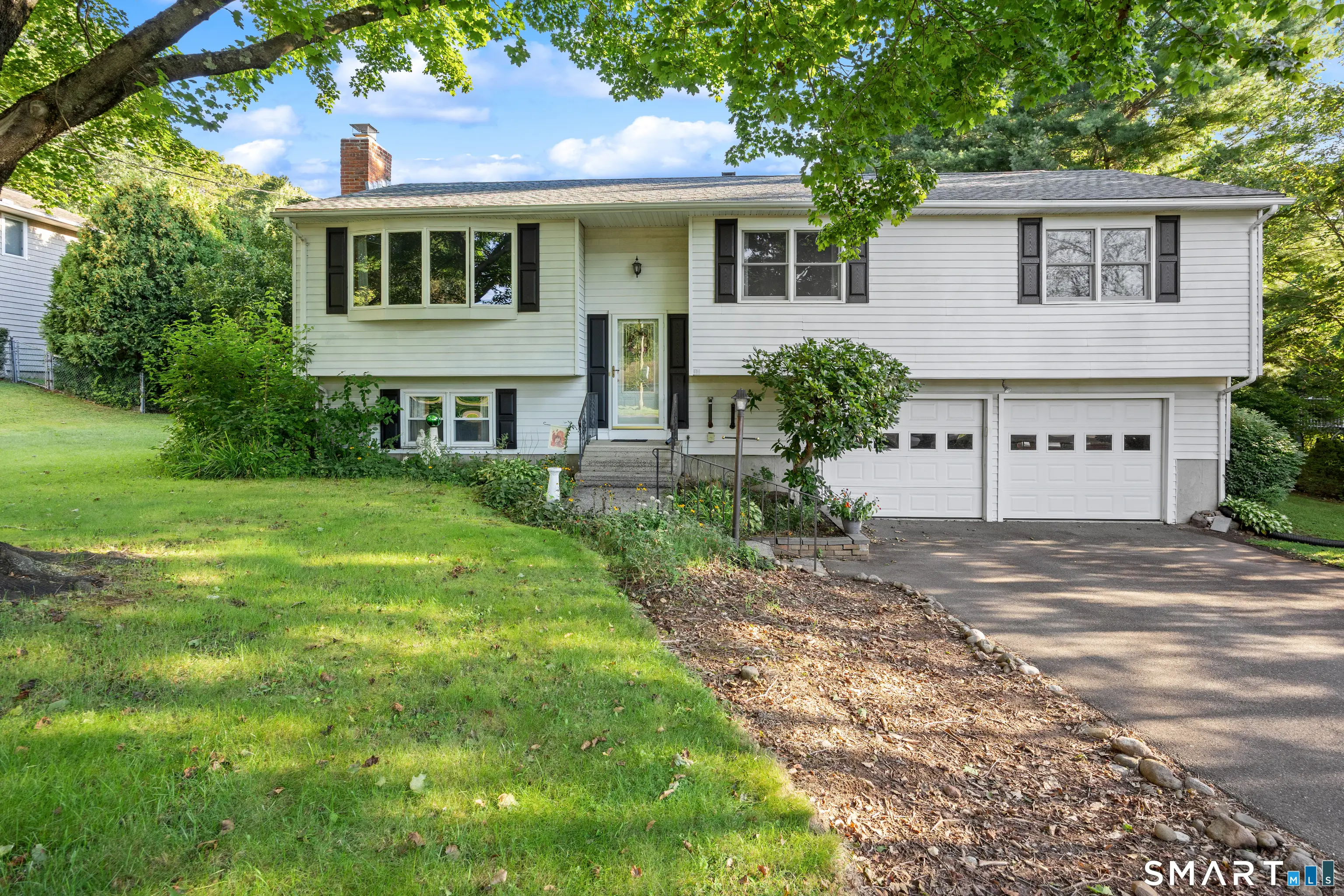 33 Four Rod Road, Hamden