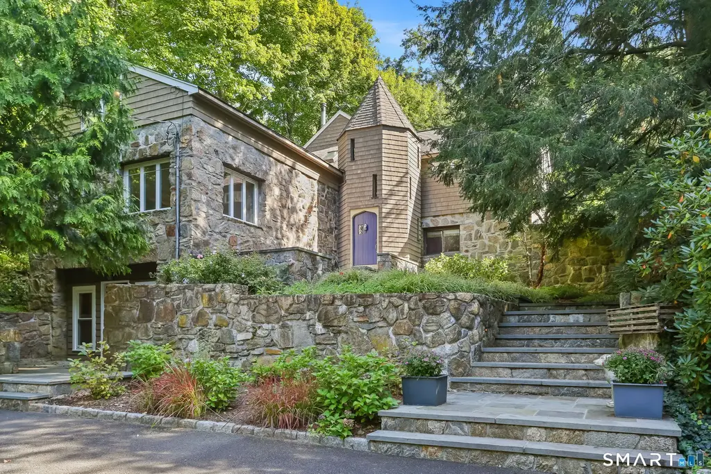 30 Cutlers Farm Road, Monroe