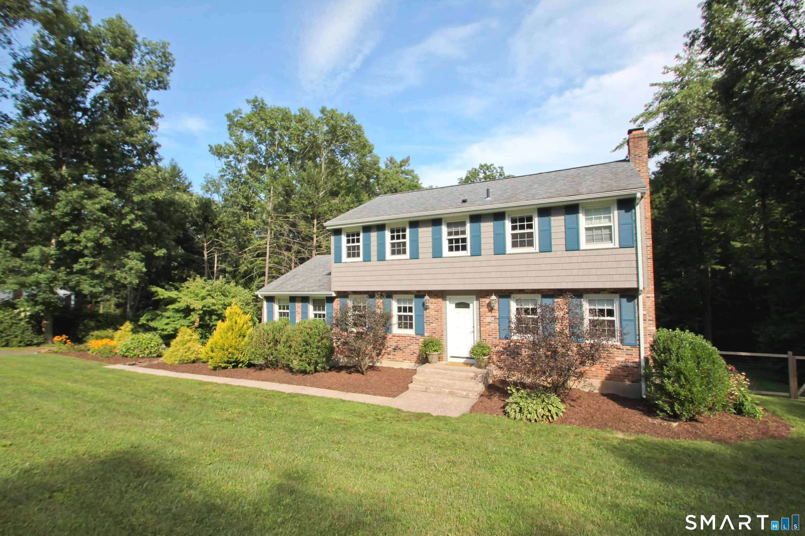 14 Horseshoe Drive, East Granby