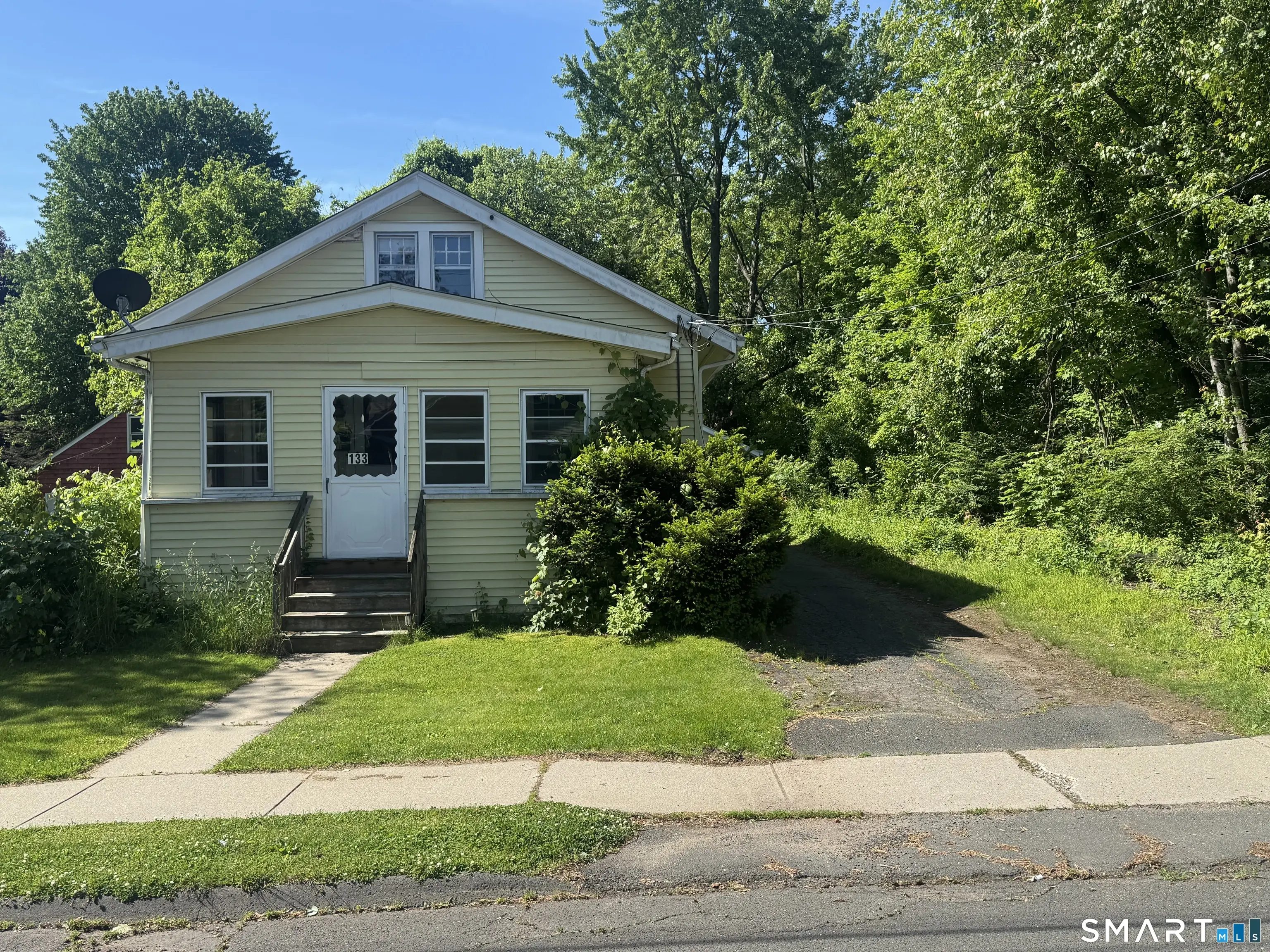 133 Grove Street, Windsor Locks