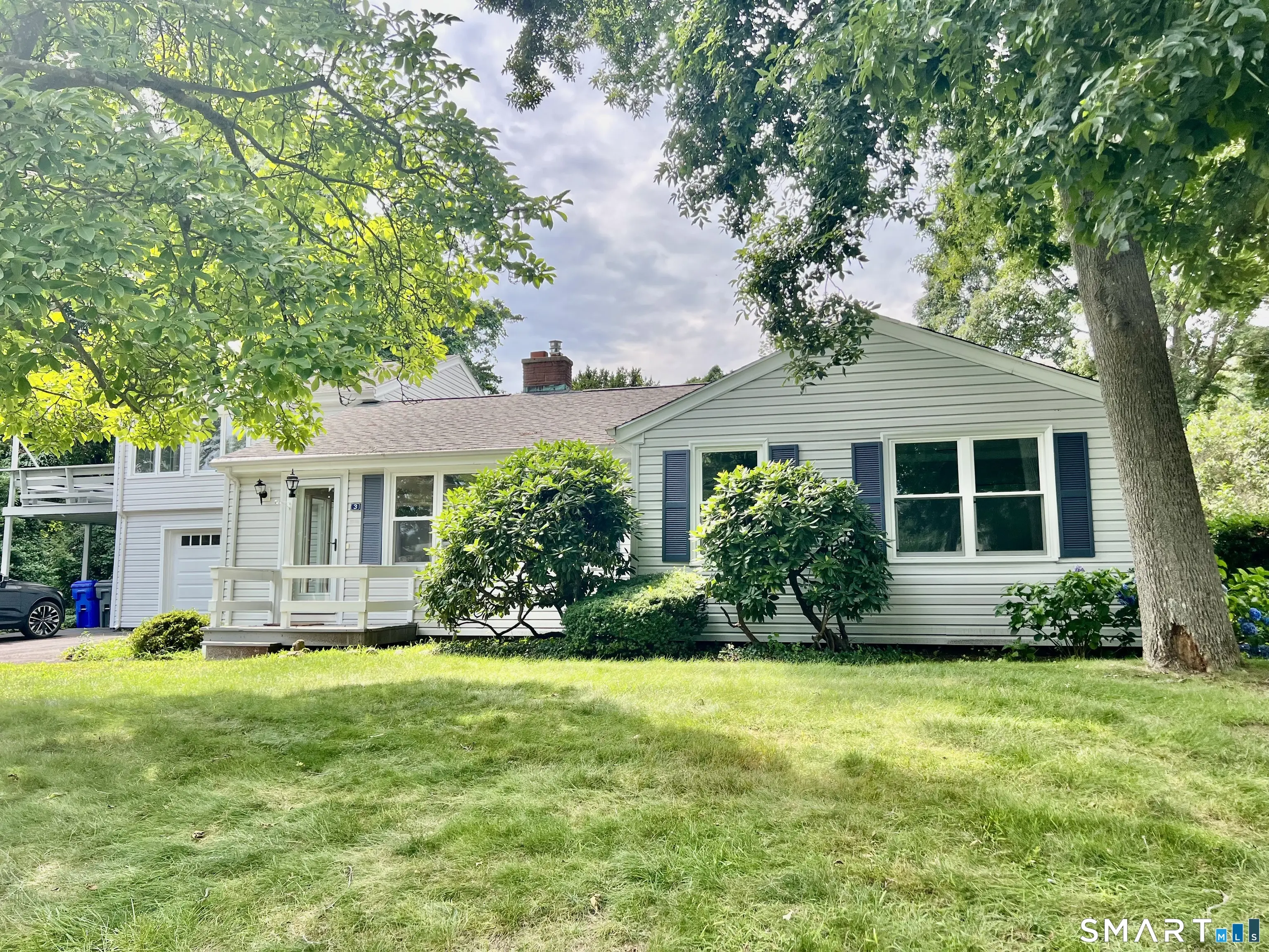 3 Bayview Avenue, Branford